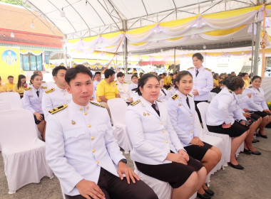 เข้าร่วมพิธีเสกนำพระพุทธมนต์ศักดิ์สิทธิ์และพิธีเวียนเทียนสมโภชน้ำพระพุทธมนต์ศักดิ์สิทธิ์ เพื่อใช้ในงานเฉลิมพระเกียรติพระบาทสมเด็จพระเจ้าอยู่หัว ... พารามิเตอร์รูปภาพ 9